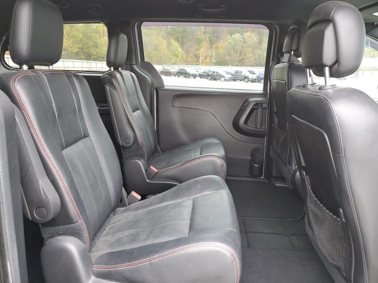 2016 Dodge Grand Caravan R/T VIN: 2C4RDGEG6GR265063 Lot: 90021035