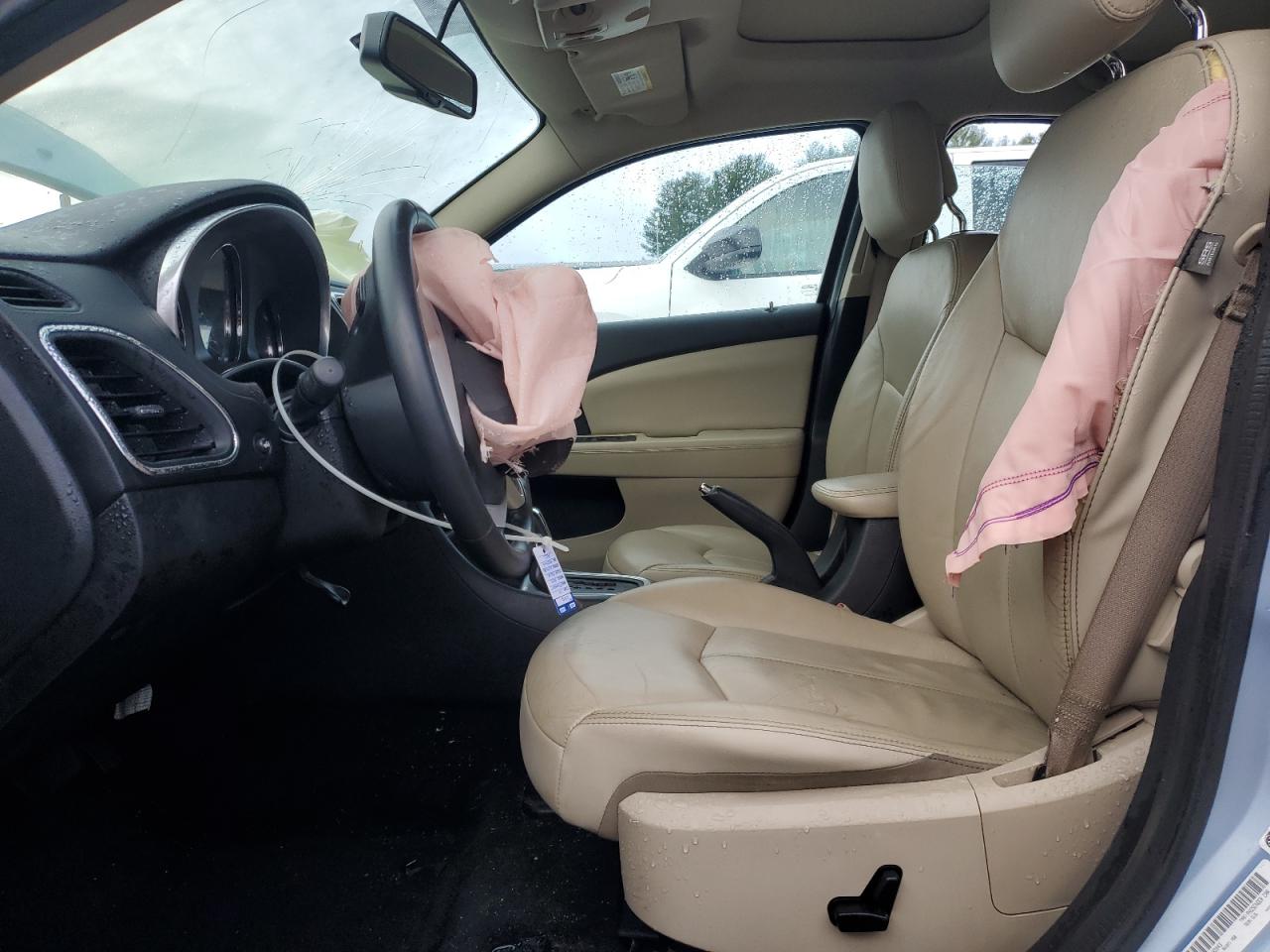 2014 Chrysler 200 Limited VIN: 1C3CCBCG0EN192043 Lot: 89518295