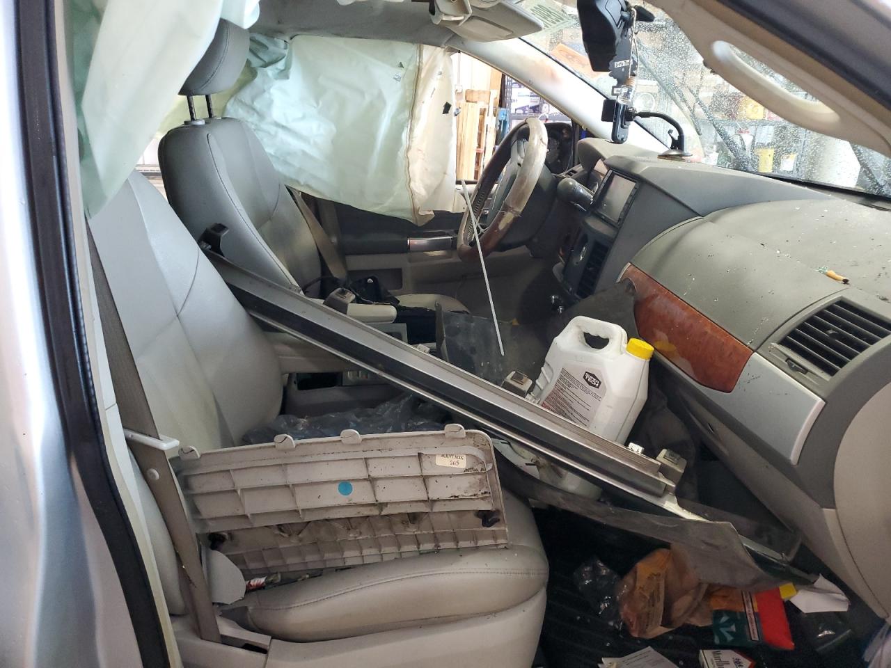 2008 Chrysler Town & Country Touring VIN: 2A8HR54P18R658384 Lot: 89918855