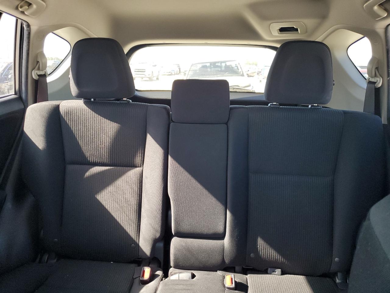 2017 Toyota Rav4 Le VIN: JTMBFREVXHD210657 Lot: 82184535