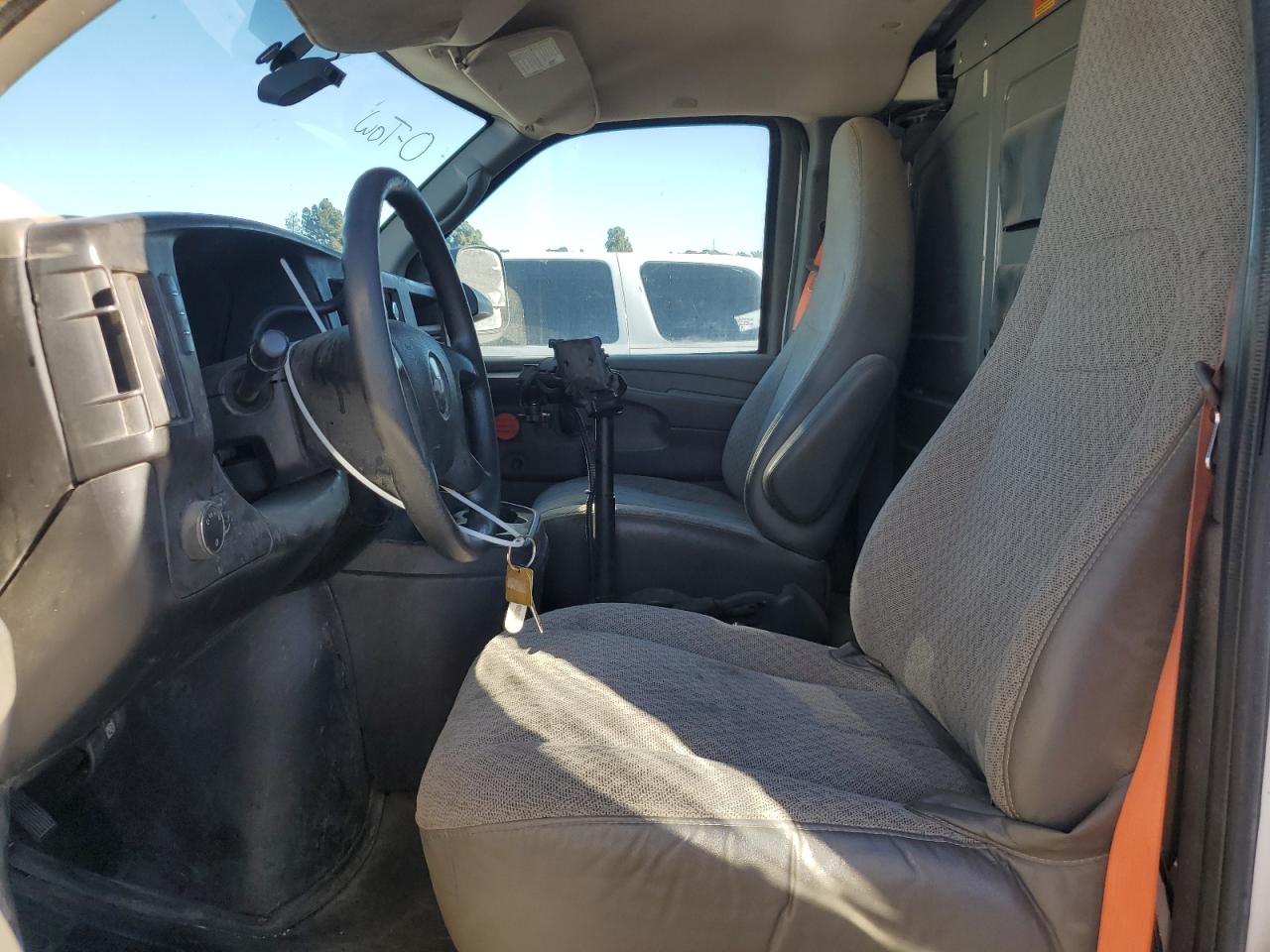 2013 Chevrolet Express Delivery Van VIN: 1GCSHAF42D1172290 Lot: 90542805