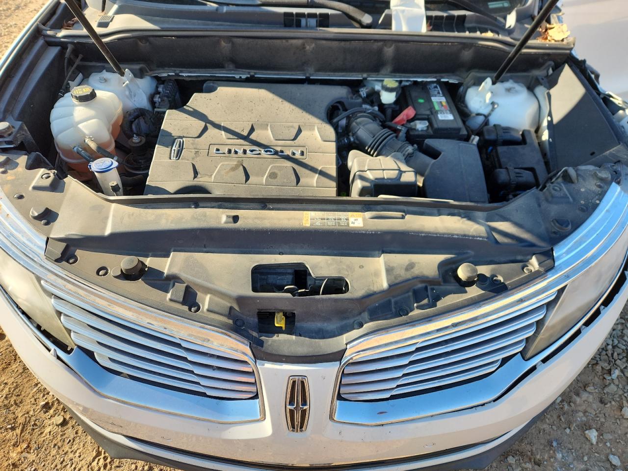 2016 Lincoln Mkx Reserve VIN: 2LMTJ6LR3GBL51467 Lot: 82184805