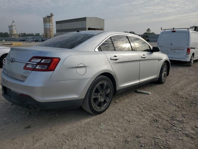 Sedans FORD TAURUS 2013 Srebrny