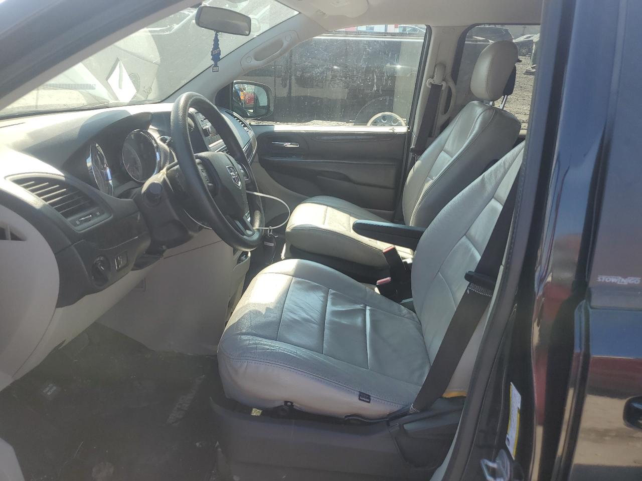 2011 Dodge Grand Caravan Express VIN: 2D4RN4DG0BR732826 Lot: 85312185