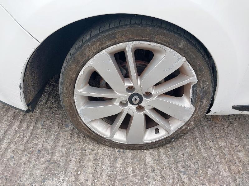 2015 RENAULT CLIO 1.5 DCI 90 DYNAMIQUE S MEDIANAV 5DR EDC