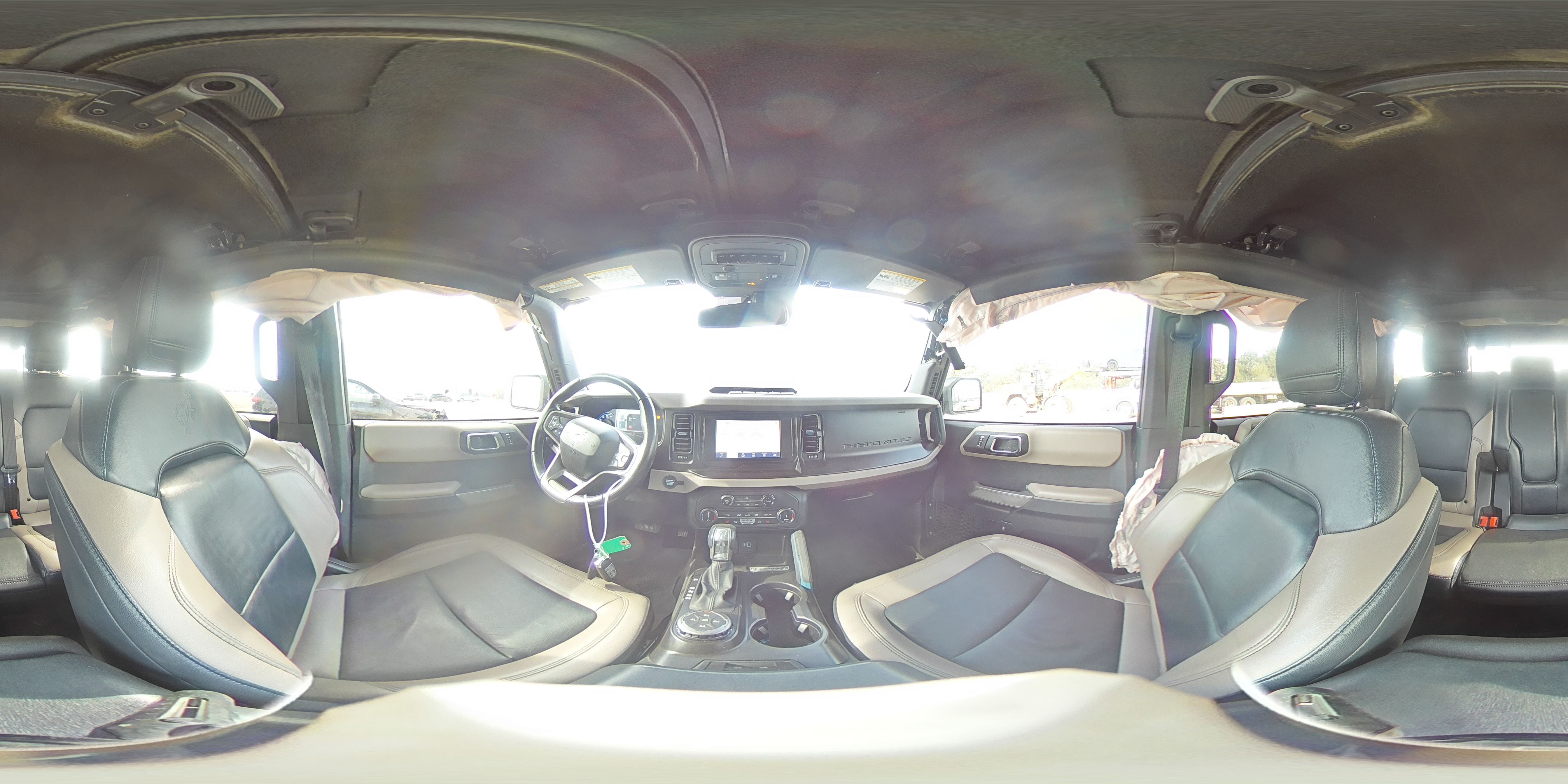 2022 Ford Bronco Base VIN: 1FMEE5DP9NLB53635 Lot: 87214675