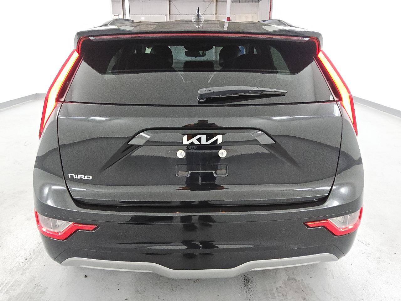 2023 Kia Niro Wind VIN: KNDCR3L12P5027335 Lot: 85336565