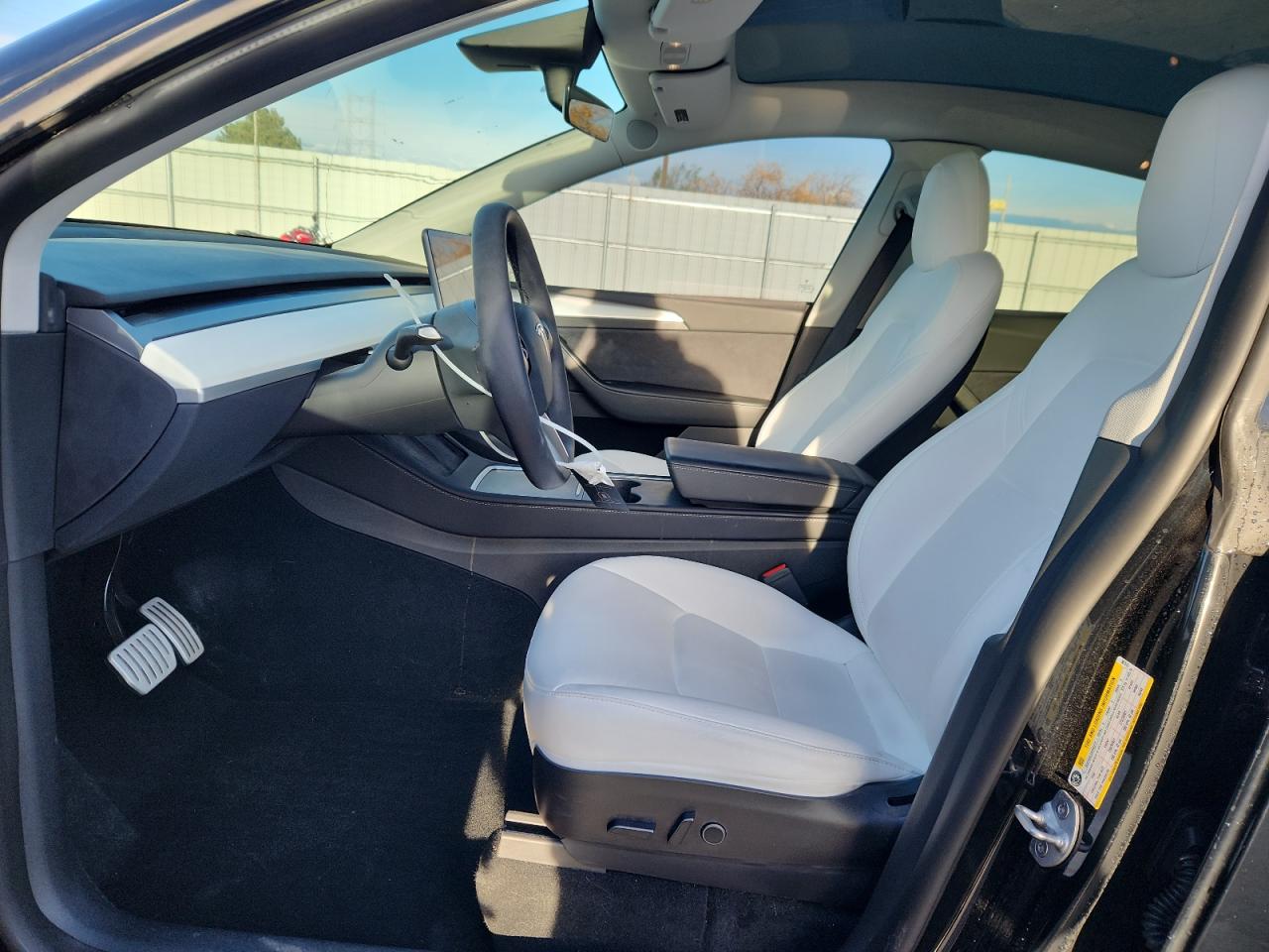 2023 Tesla Model Y VIN: 7SAYGDEF0PF587513 Lot: 87410865