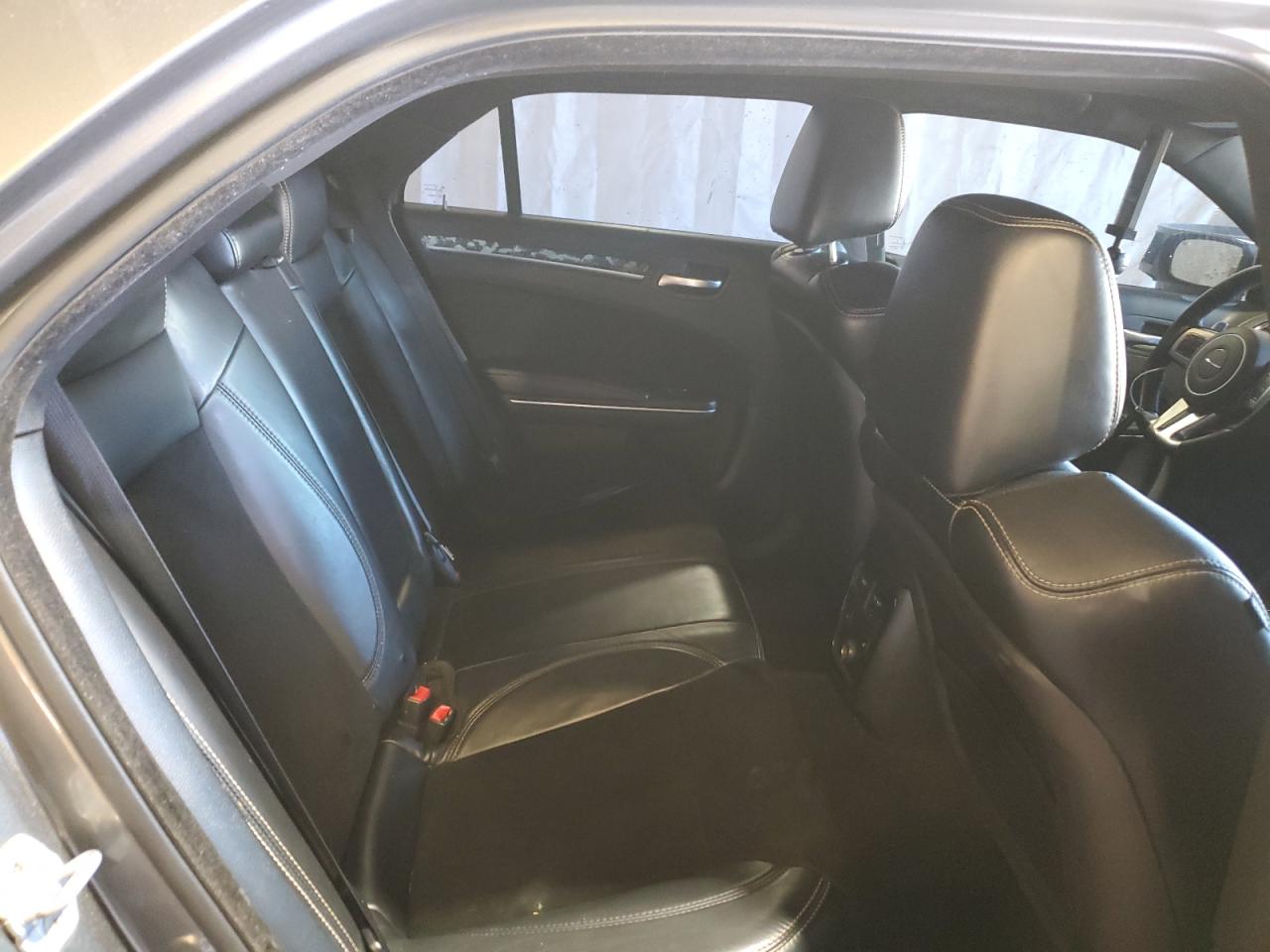 2012 Chrysler 300 Srt-8 VIN: 2C3CCAFJXCH802165 Lot: 84776885