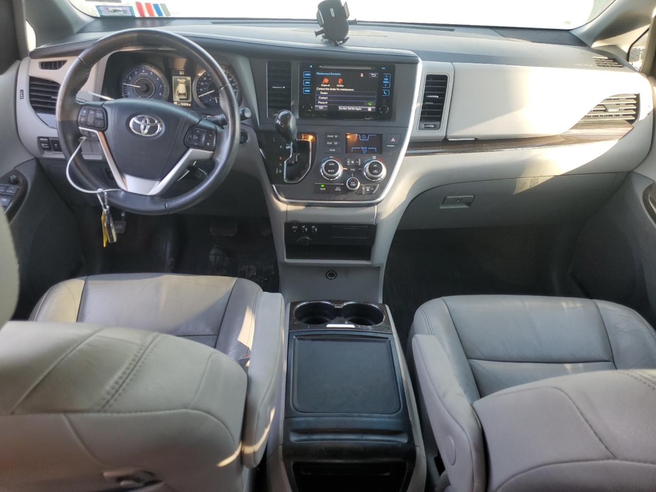 2017 Toyota Sienna Xle VIN: 5TDDZ3DC6HS162902 Lot: 82199835