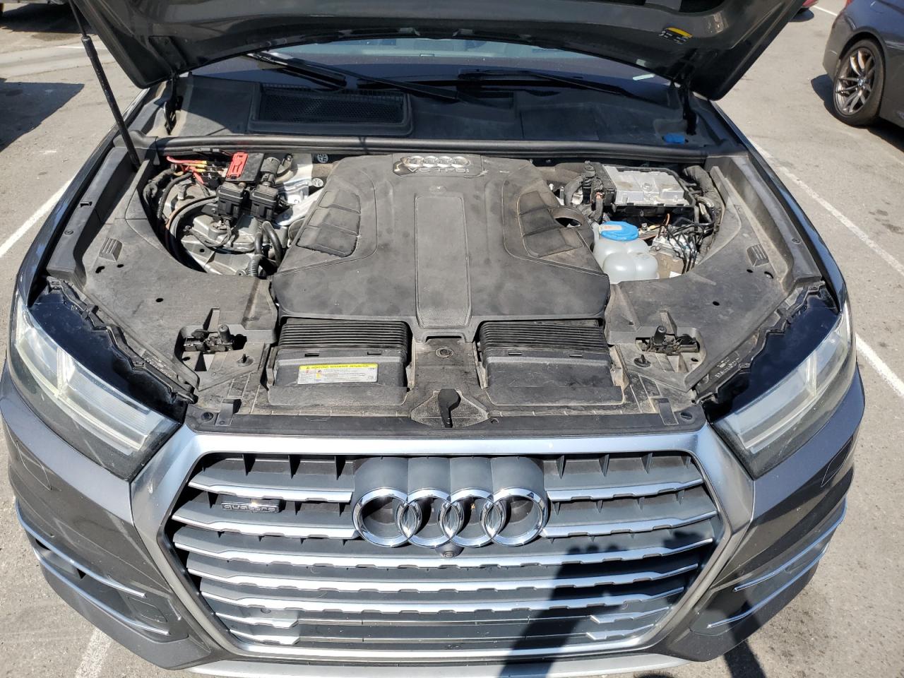 2017 Audi Q7 Prestige VIN: WA1VAAF77HD005532 Lot: 84616685