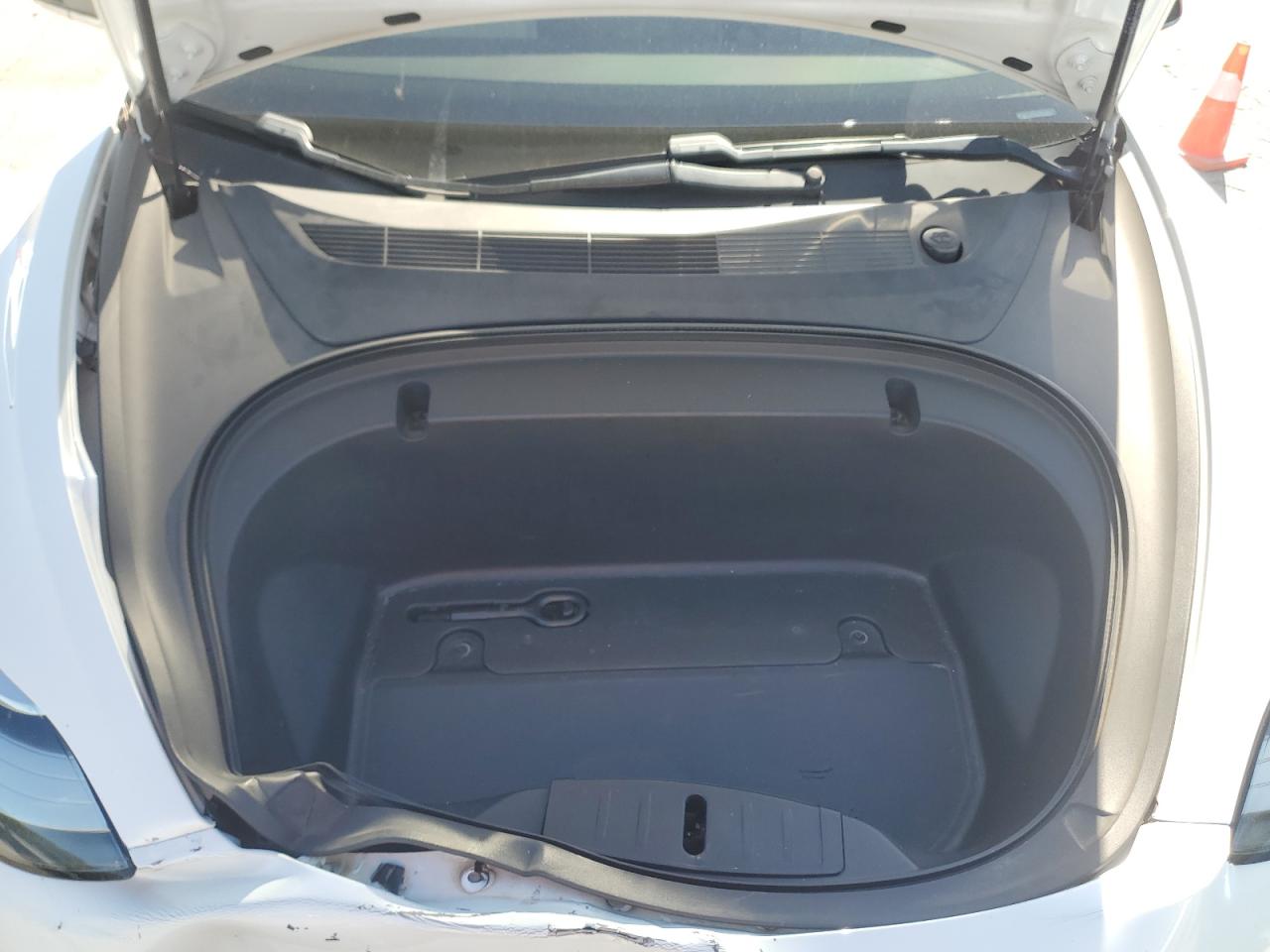 2019 Tesla Model 3 VIN: 5YJ3E1EBXKF530186 Lot: 86526645