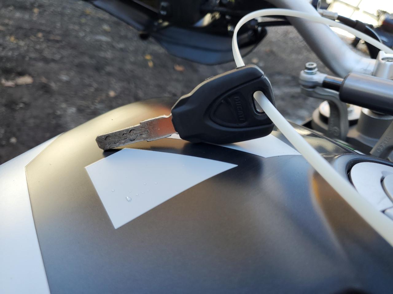 2024 Ducati Desert X VIN: ZDMXANDT6RB008316 Lot: 87277905