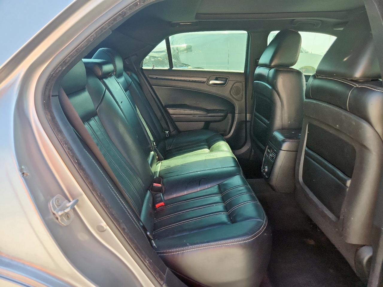 2013 Chrysler 300 S VIN: 2C3CCABG8DH718440 Lot: 82371765