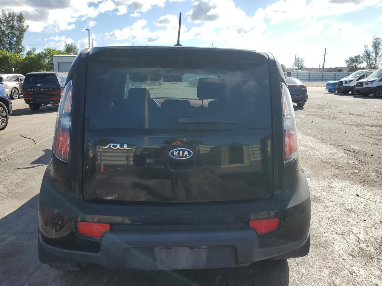 2010 Kia Soul + VIN: KNDJT2A24A7098577 Lot: 86460165