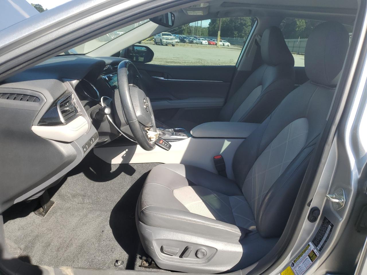 2019 Toyota Camry L VIN: 4T1B11HK9KU794120 Lot: 82414835