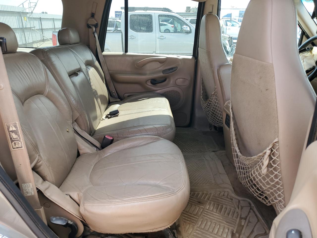 1999 Ford Expedition VIN: 1FMRU1763XLA82435 Lot: 82175915