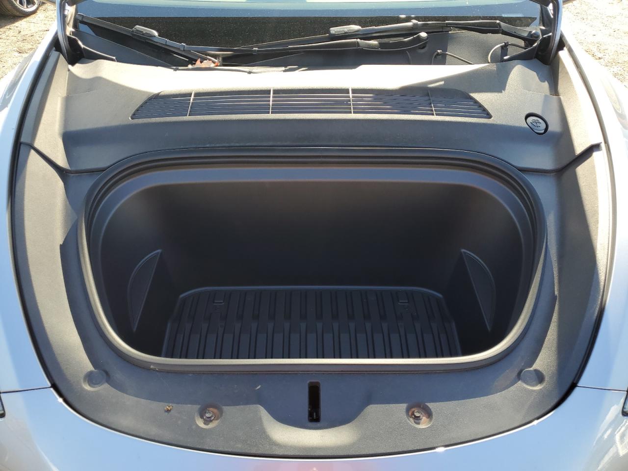 2024 Tesla Model Y VIN: 7SAYGDEE5RA312436 Lot: 89516385