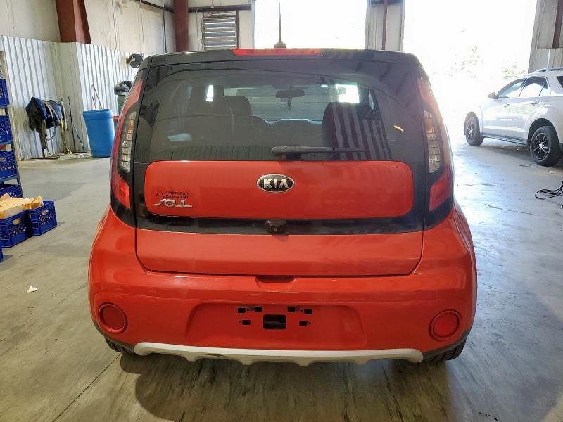 Паркетники KIA SOUL 2017 Красный