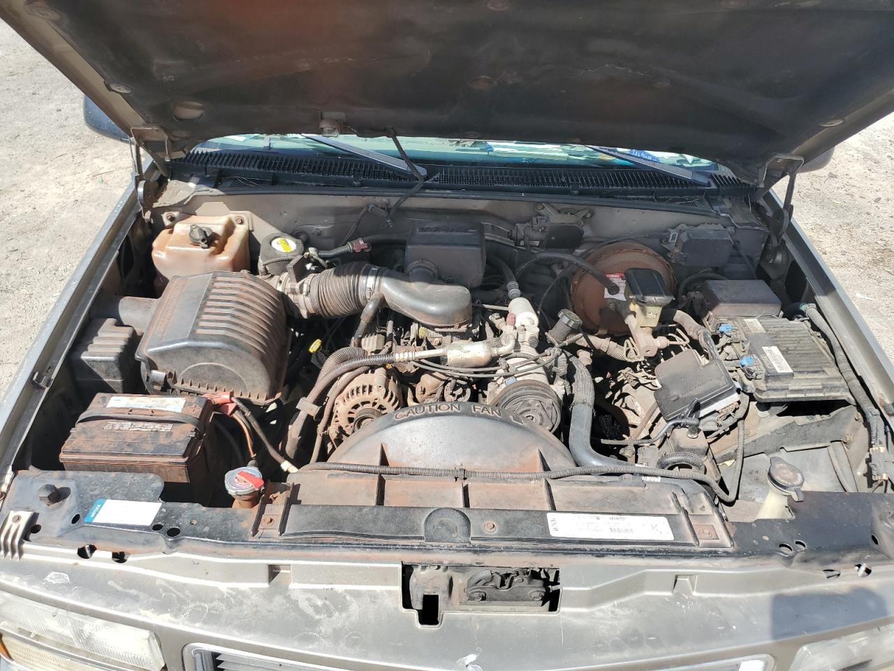 1999 GMC Sierra C1500 VIN: 1GTEC19M3XR513693 Lot: 84982745