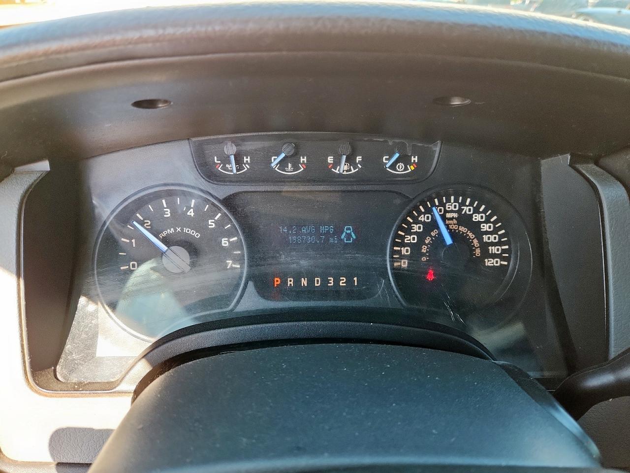 2011 Ford F150 Super Cab VIN: 1FTFX1EF0BKD98438 Lot: 82781225