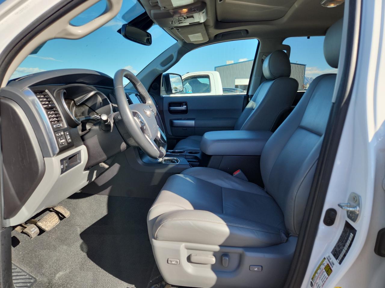 2020 Toyota Sequoia Limited VIN: 5TDJY5G10LS180395 Lot: 86832535