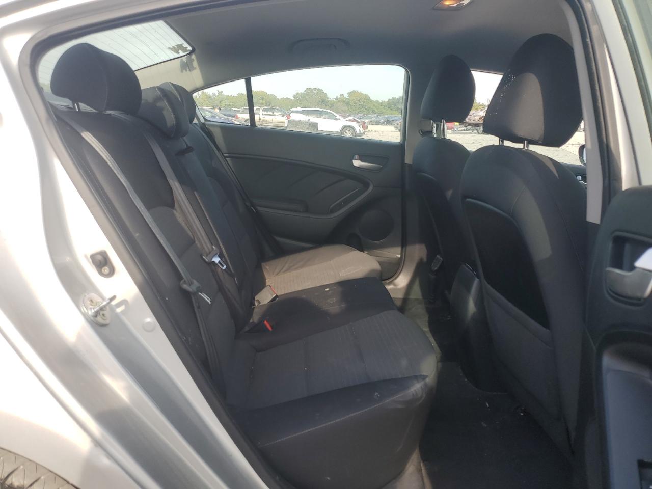 2017 Kia Forte Lx VIN: 3KPFL4A70HE054132 Lot: 84970485