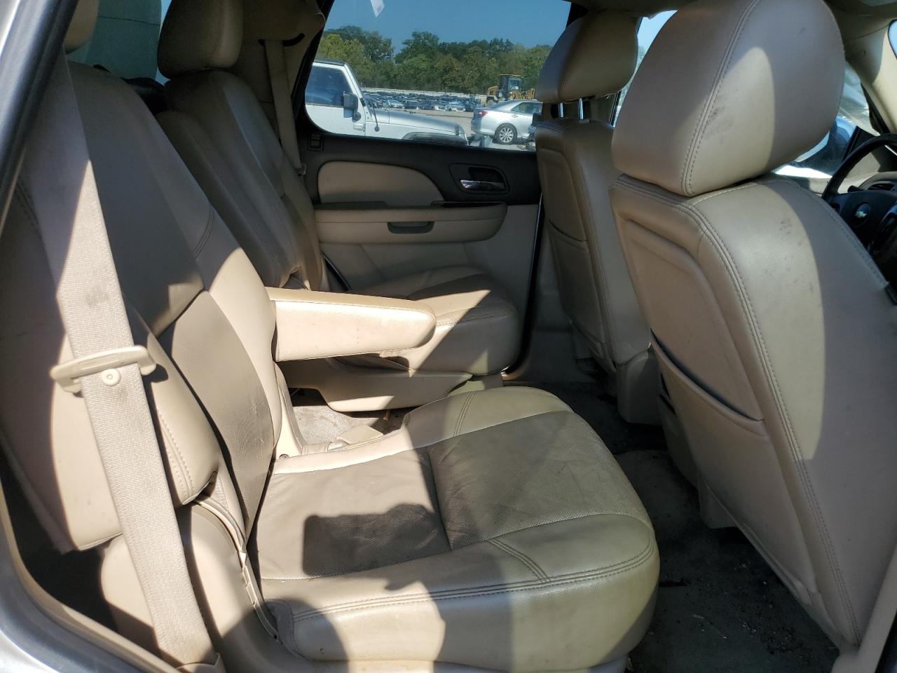 2011 Chevrolet Tahoe C1500 Ltz VIN: 1GNSCCE00BR357940 Lot: 84481775