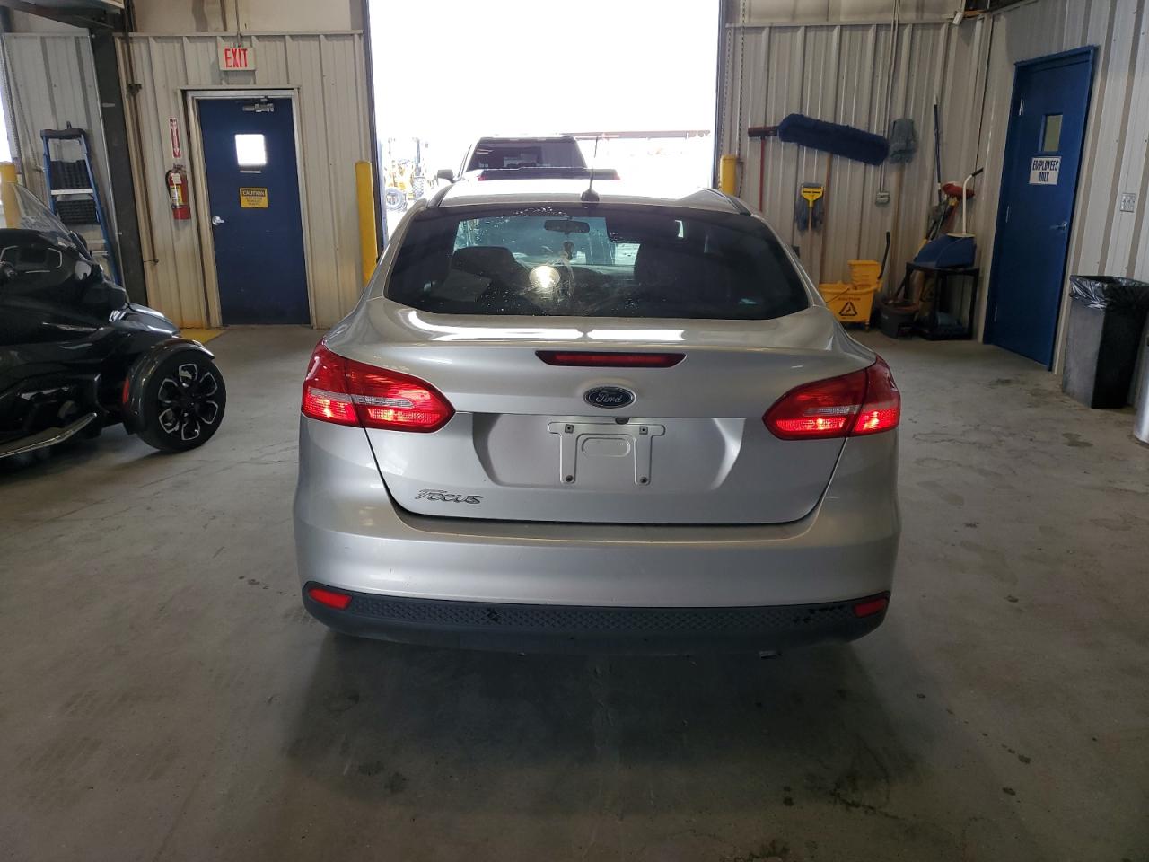 2018 Ford Focus S VIN: 1FADP3E20JL236629 Lot: 86116095
