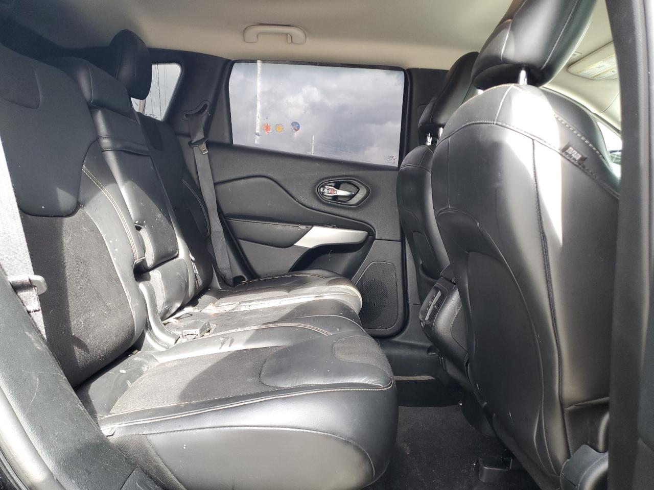 2018 Jeep Cherokee Latitude Plus VIN: 1C4PJMLB3JD572268 Lot: 82620095