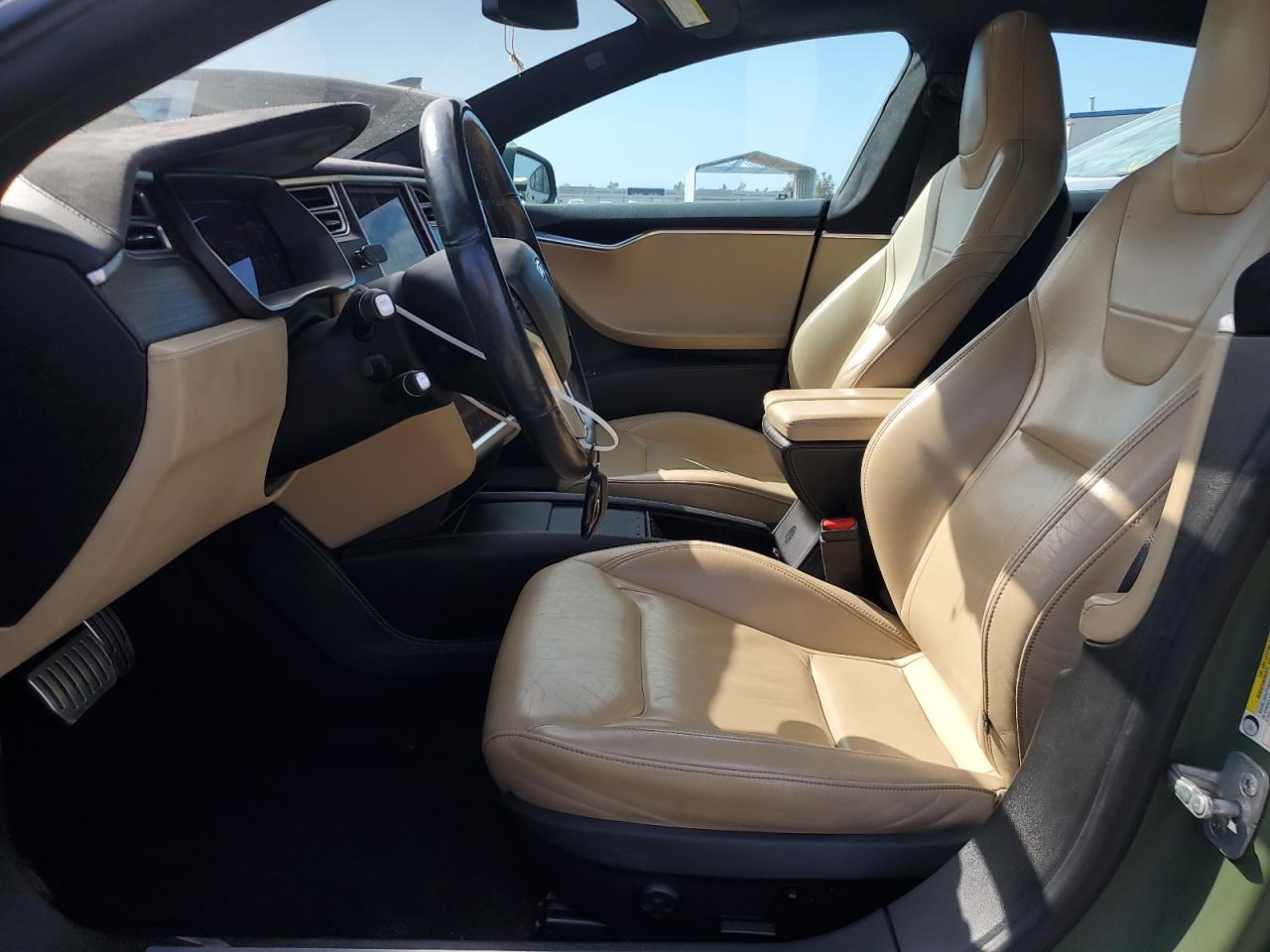 2015 Tesla Model S P85D VIN: 5YJSA1H46FF084323 Lot: 82369285