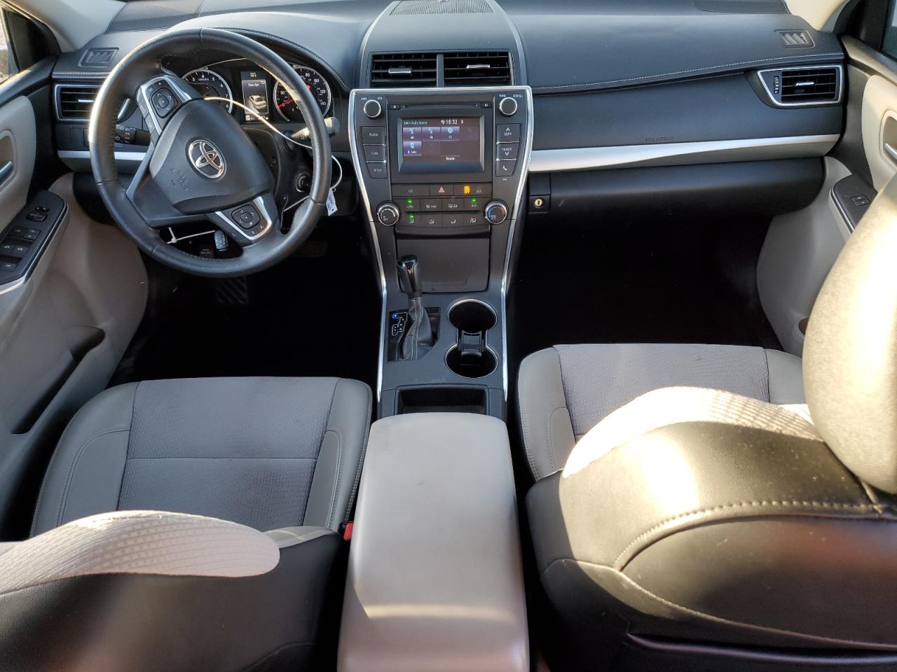 2016 Toyota Camry Le VIN: 4T1BF1FK8GU133495 Lot: 84070705