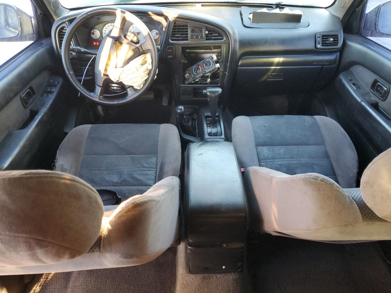 2001 Nissan Pathfinder Le VIN: JN8DR09Y01W611150 Lot: 82655195