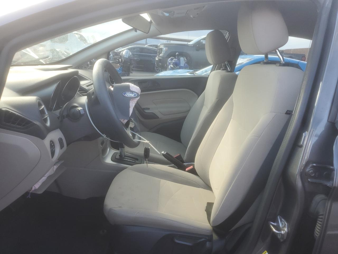 2019 Ford Fiesta Se VIN: 3FADP4BJ2KM135657 Lot: 86174375
