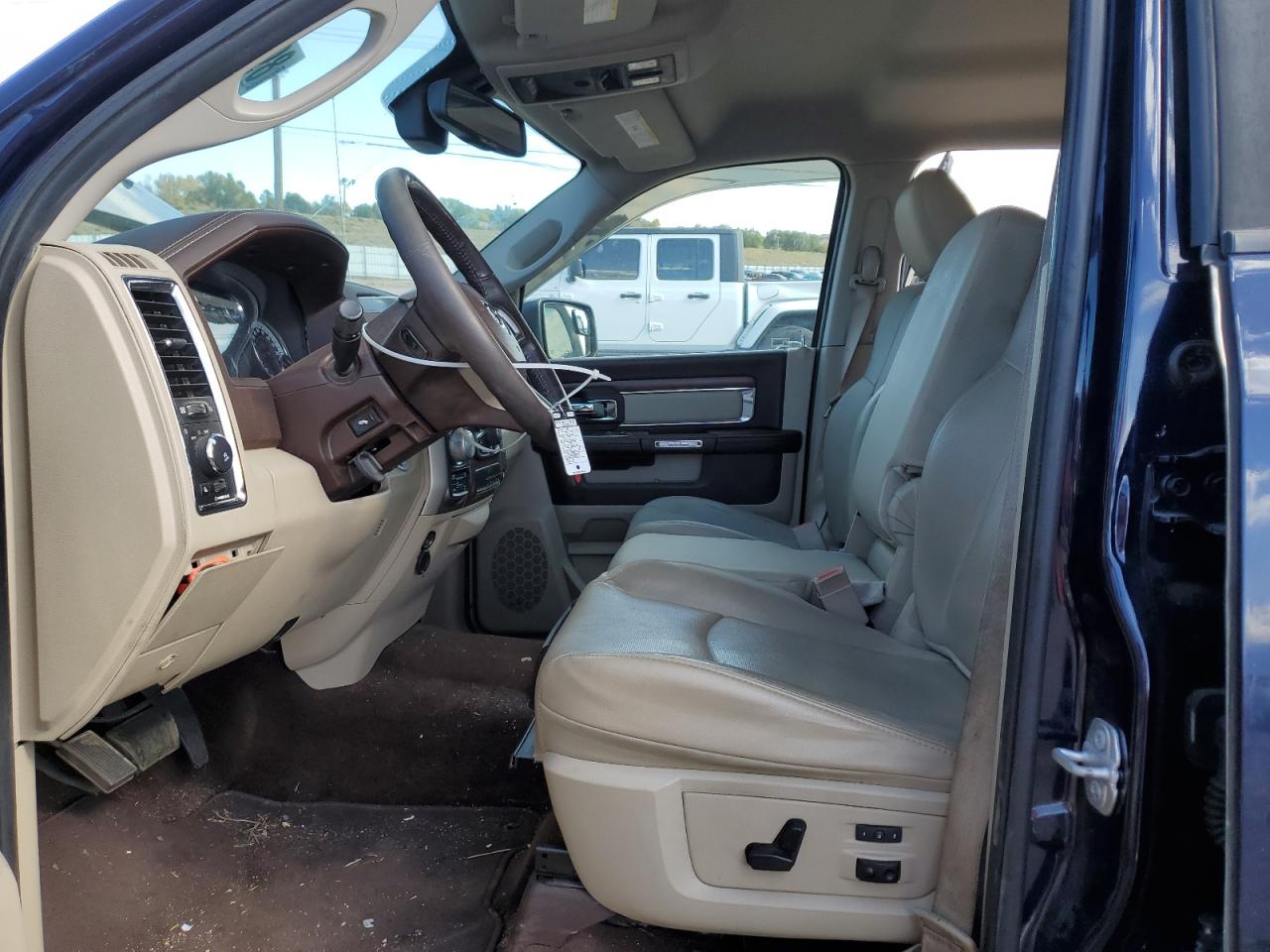 2016 Ram 1500 Laramie VIN: 1C6RR7NG4GS295881 Lot: 89596625