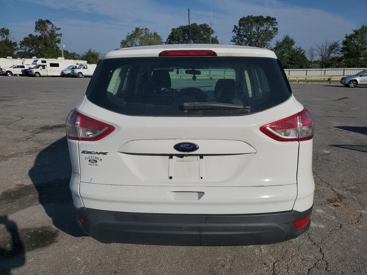 2014 Ford Escape S VIN: 1FMCU0F78EUD41826 Lot: 84560225
