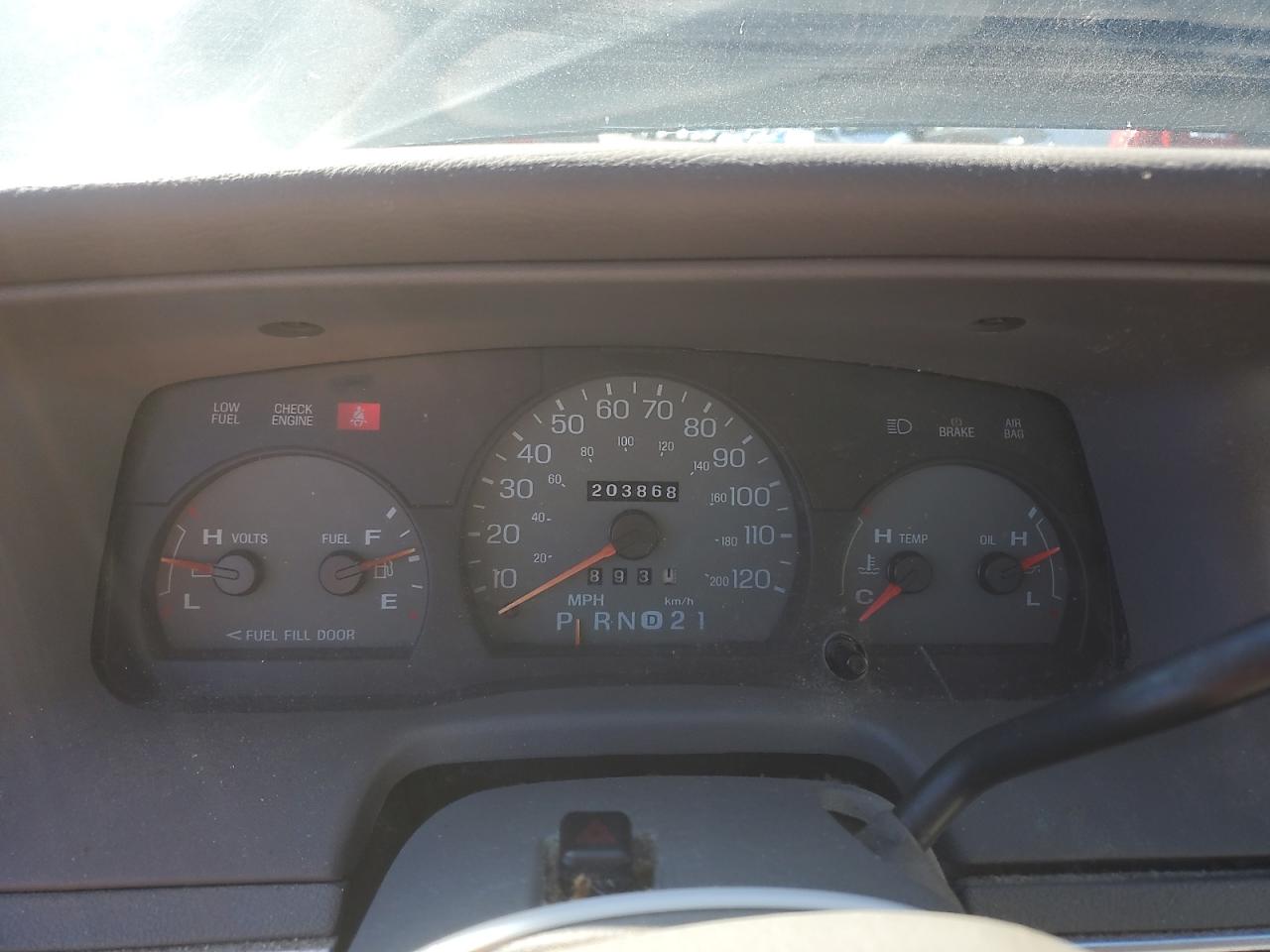 1999 Mercury Grand Marquis Gs VIN: 2MEFM74W3XX673624 Lot: 84954145