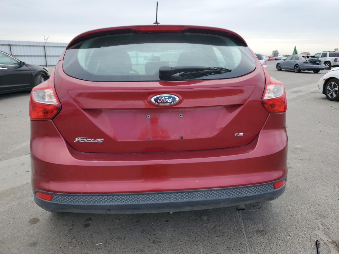 2014 Ford Focus Se VIN: 1FADP3K27EL210460 Lot: 81759025