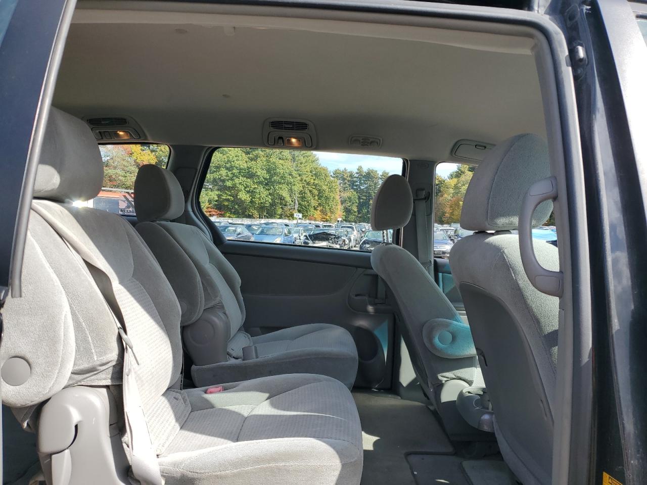 2010 Toyota Sienna Ce VIN: 5TDKK4CC2AS305336 Lot: 86893375