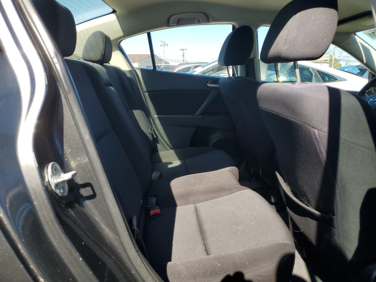 2011 Mazda 3 I VIN: JM1BL1VG8B1446762 Lot: 86851175