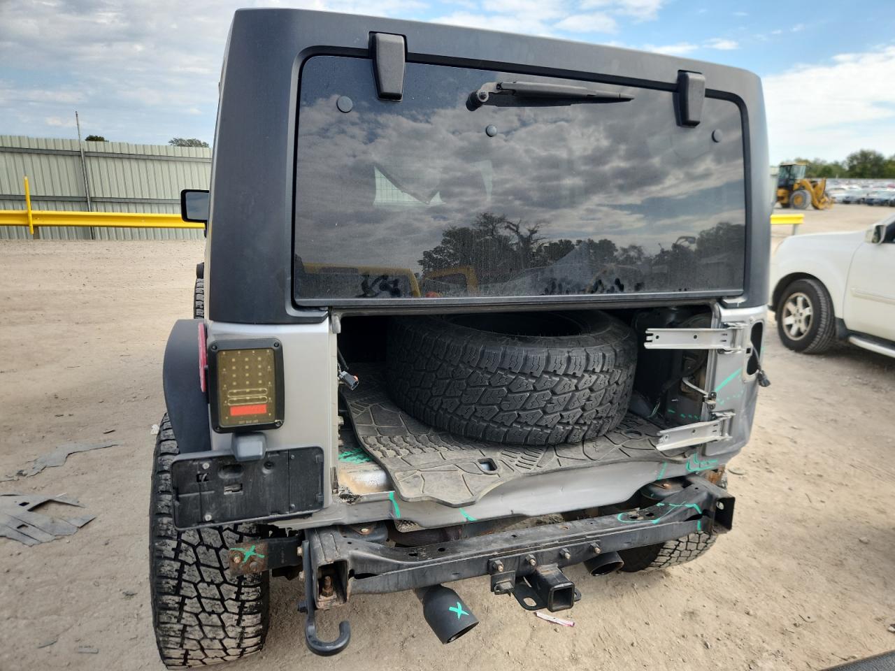 2015 Jeep Wrangler Unlimited Sahara VIN: 1C4BJWEG9FL547435 Lot: 85577295