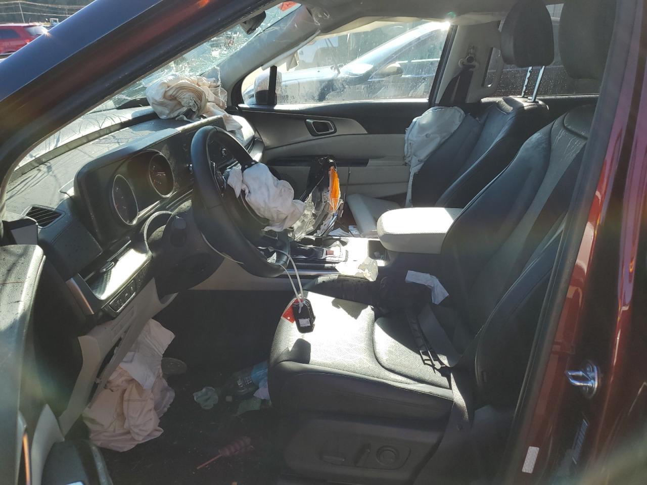 2024 Kia Carnival Lx VIN: KNDNB4H3XR6343057 Lot: 85677095