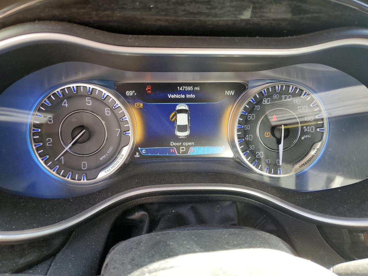 2016 Chrysler 200 C VIN: 1C3CCCCG1GN124181 Lot: 82697235