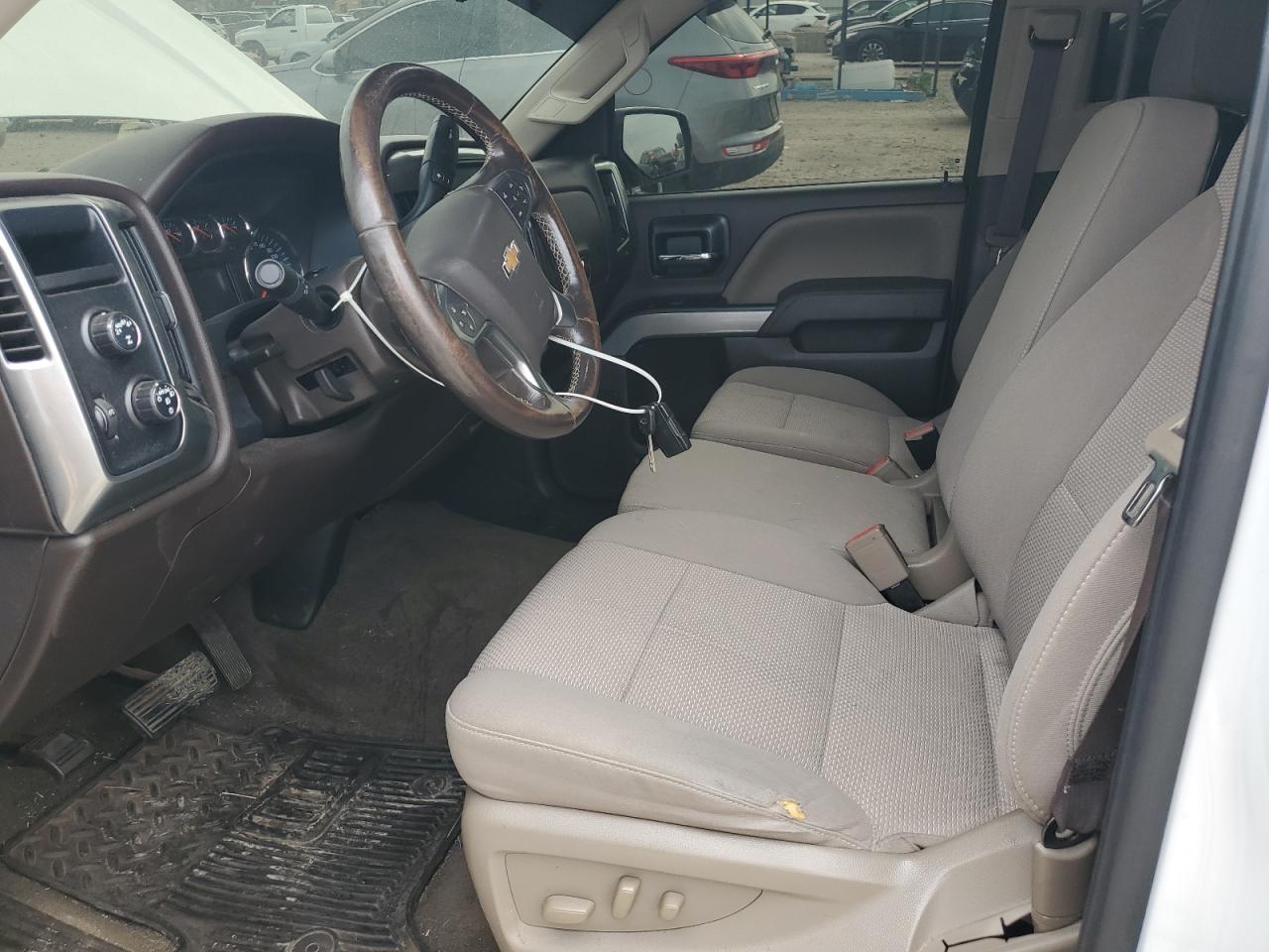 2018 Chevrolet Silverado K1500 Lt VIN: 3GCUKREC1JG278941 Lot: 82442285