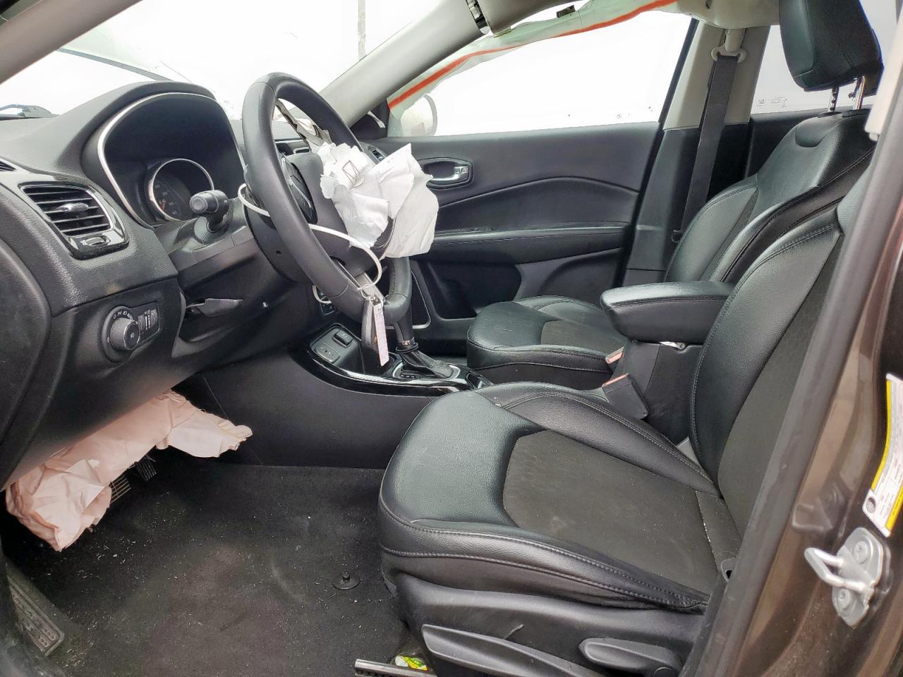 2021 Jeep Compass Latitude VIN: 3C4NJCBBXMT587092 Lot: 82181945