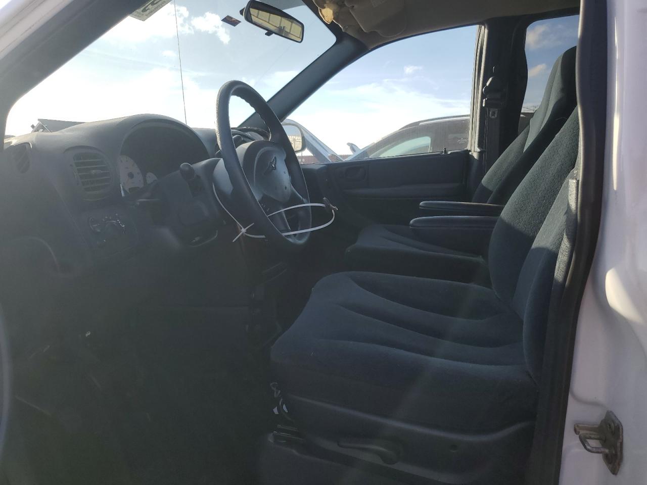 2003 Chrysler Town & Country Lx VIN: 2C4GP44333R153035 Lot: 90316985