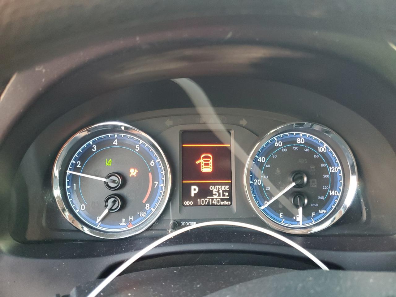 2018 Toyota Corolla L VIN: 5YFBURHE5JP851896 Lot: 82432425