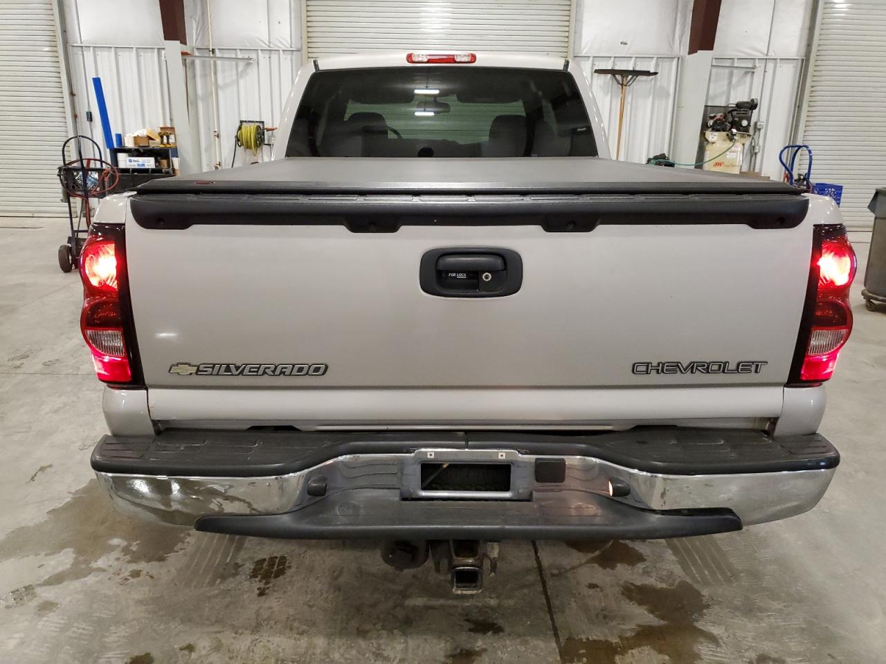 2005 Chevrolet Silverado C1500 VIN: 1GCEC19T85Z352214 Lot: 84829155