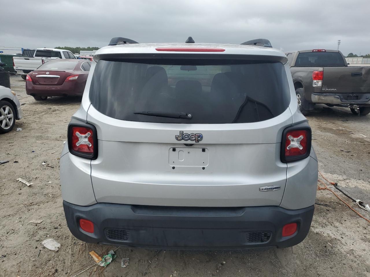 2015 Jeep Renegade Latitude VIN: ZACCJABT0FPB66180 Lot: 86260605