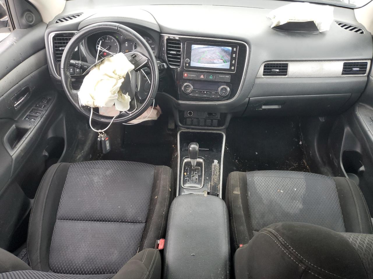 2018 Mitsubishi Outlander Se VIN: JA4AD3A30JZ051895 Lot: 90431915